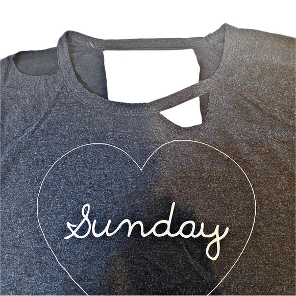 NWT CHASER DARK GRAY DECONSTRUCTED HEART SUNDAY SWEATSHIRT M - Picture 2 of 9